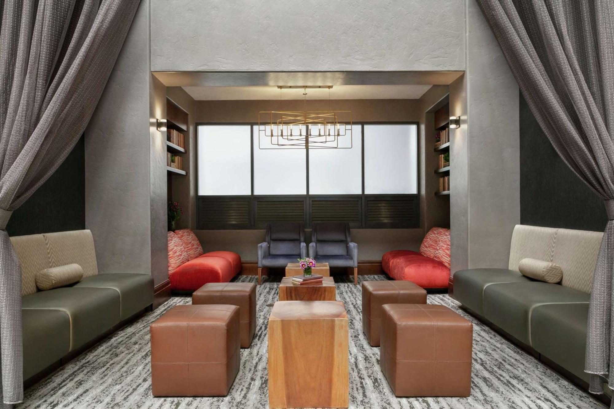 Embassy Suites Los Angeles - Downey Exterior foto
