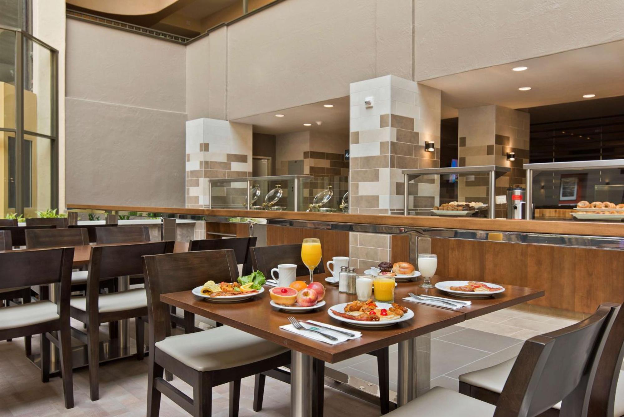 Embassy Suites Los Angeles - Downey Exterior foto