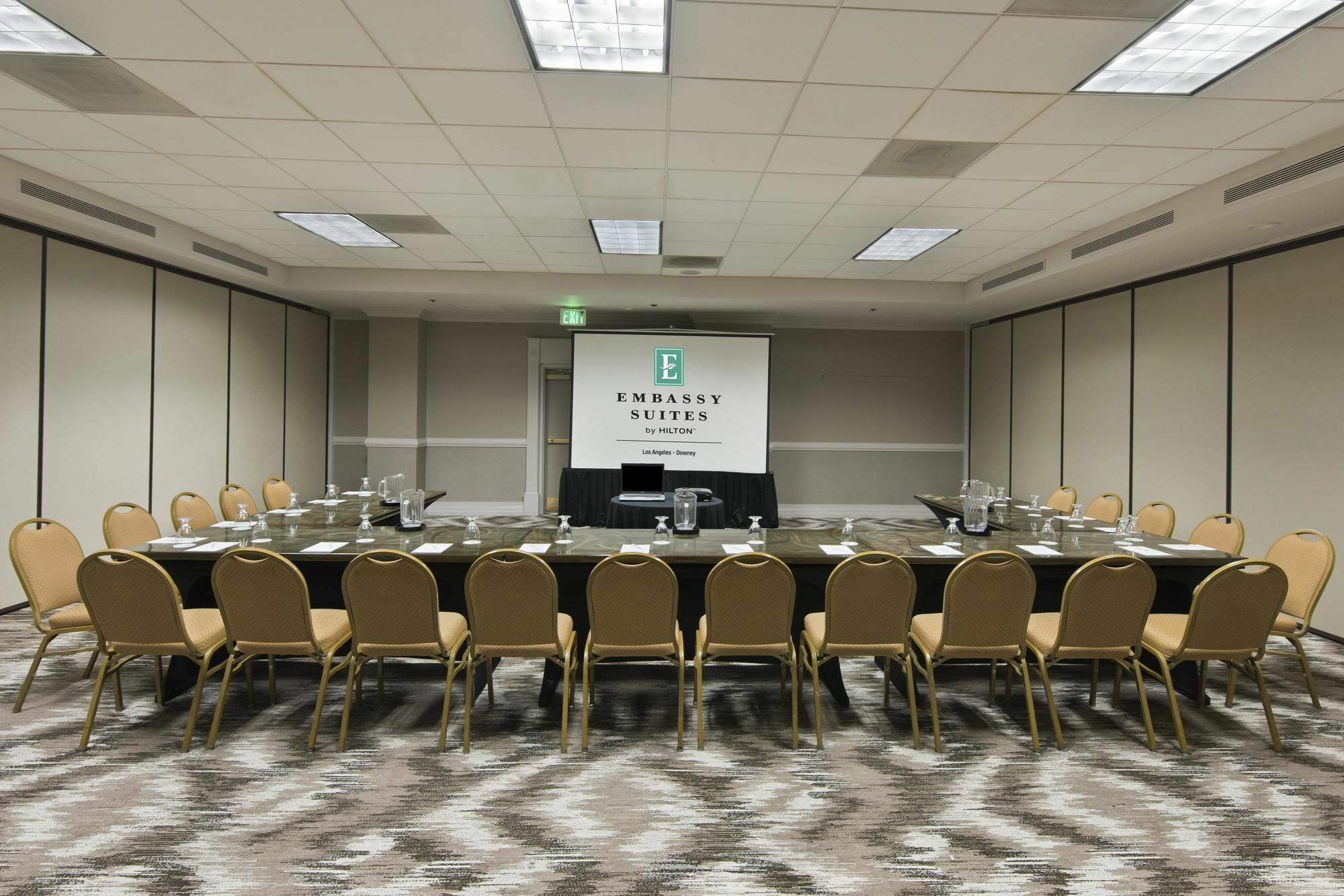 Embassy Suites Los Angeles - Downey Exterior foto